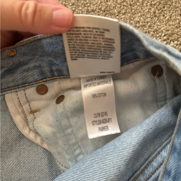 Agolde Parker short denim shorts in swapmeet - Picture 6 of 6